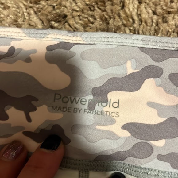 Powerhold fabletics size small - Picture 3 of 5